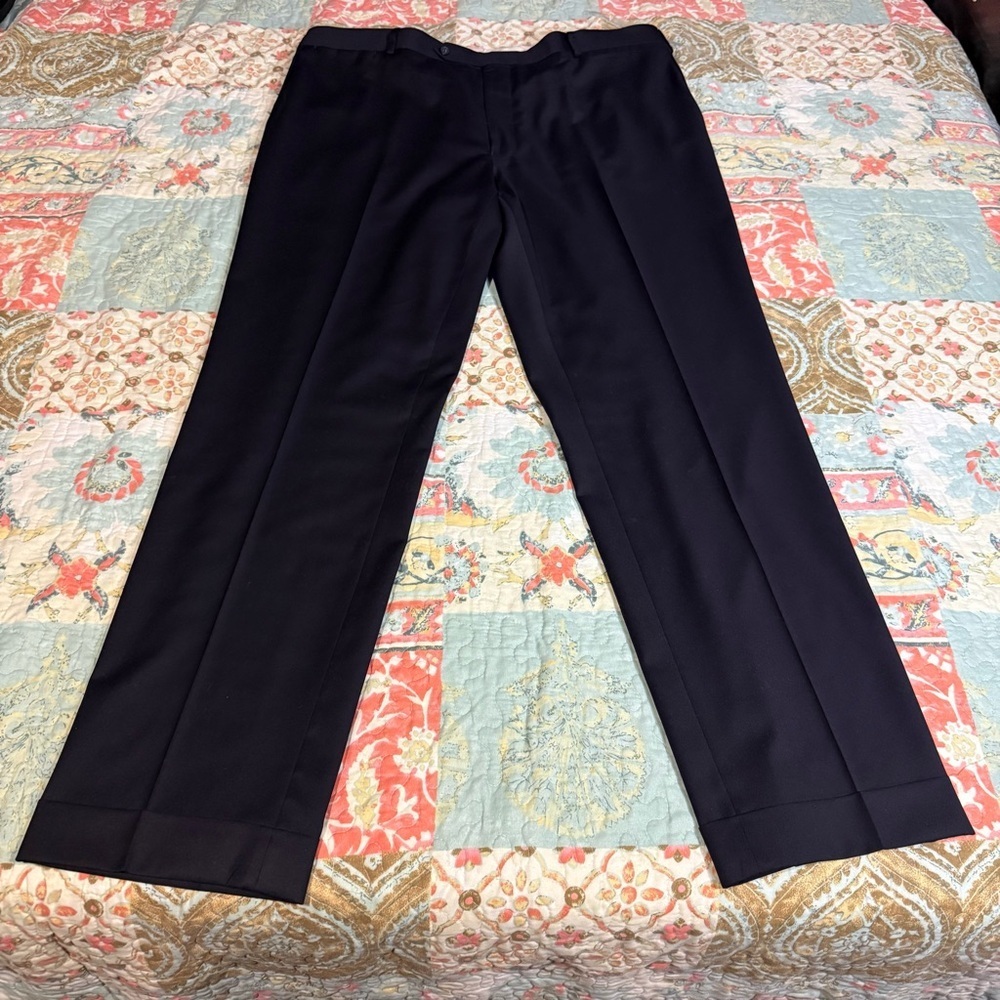 Men's Classic Black Pinstripe Suit - Picture 13 of 16